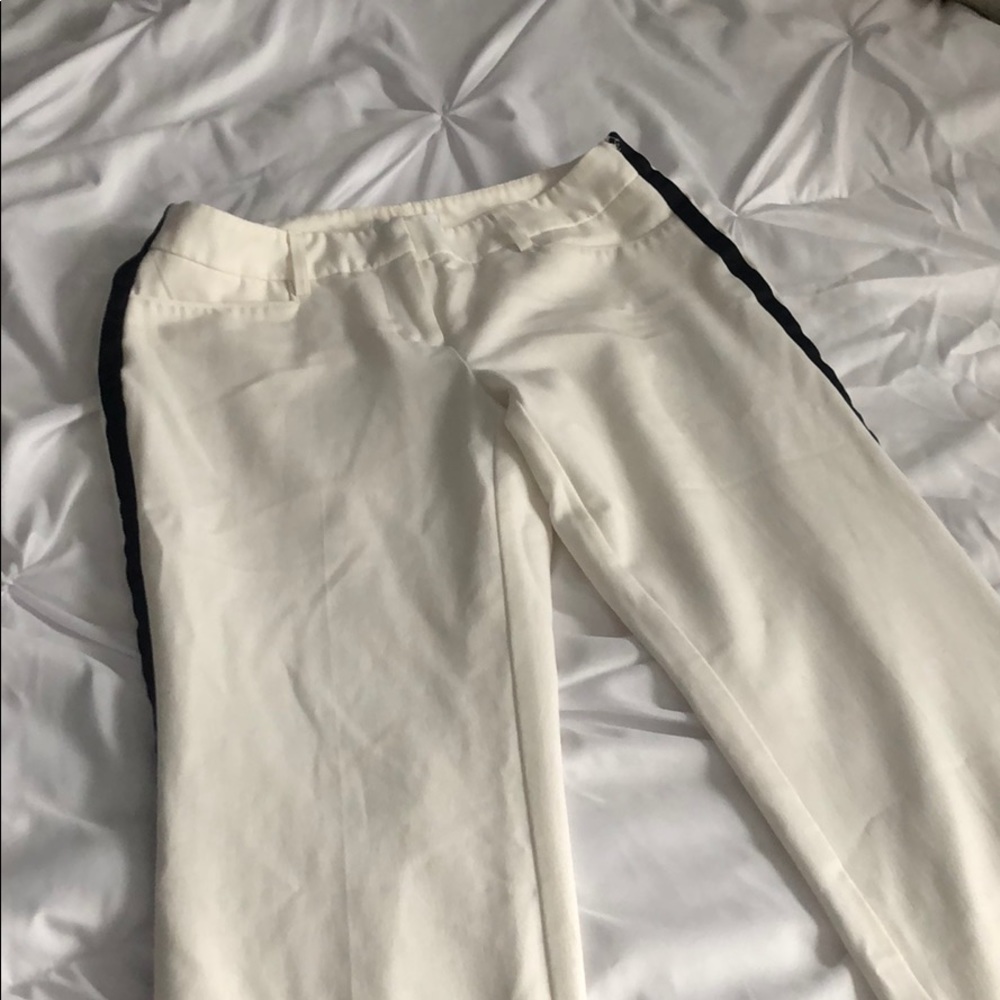White cropped pants w/ black stripe